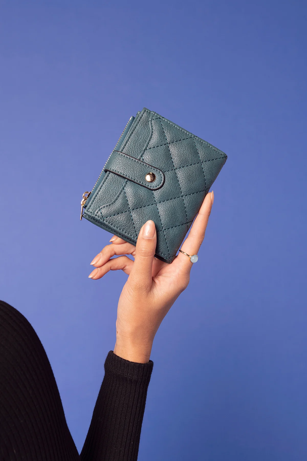 Melody Vegan Quilted Wallet - Image 5