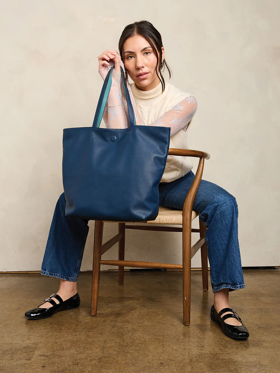 Wren Vegan Classic Tote - Image 5